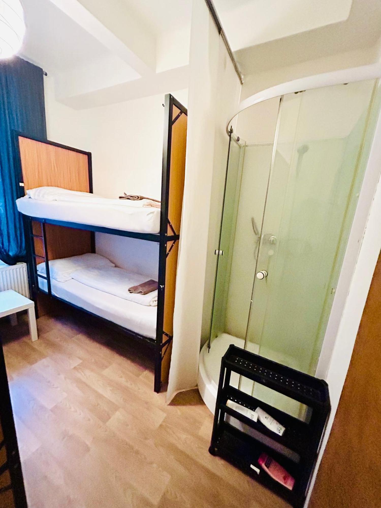 Happy Hostel In Centrum Prague Exterior photo